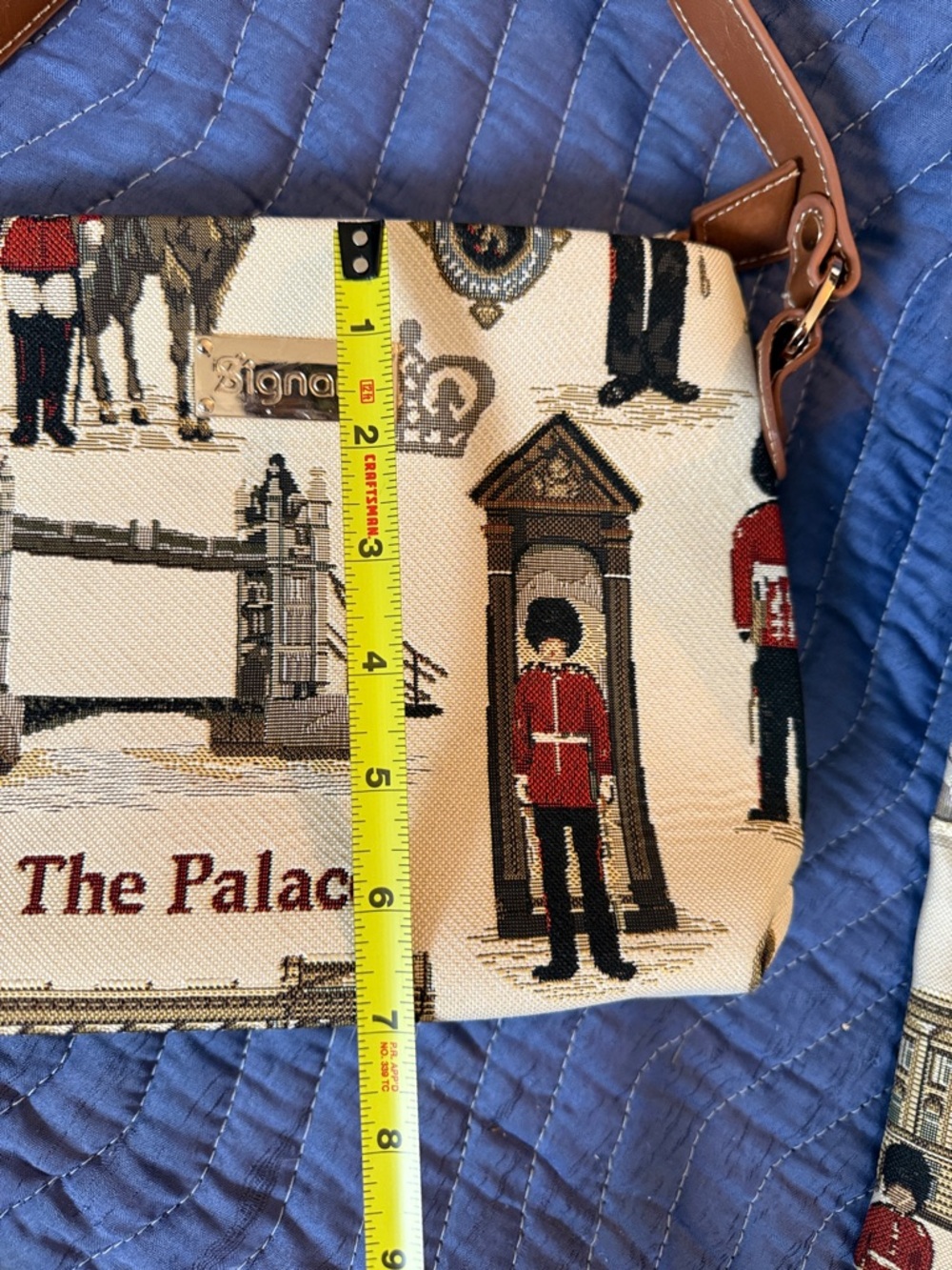 Signare Cream 'The Palace' Printed Tote and Mini Bag Set - Picture 5 of 7